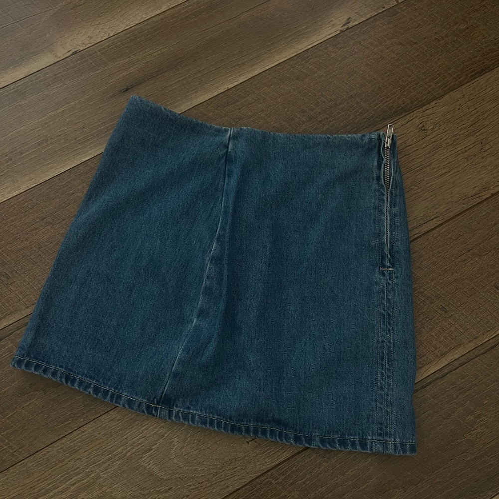 Meshki Mini Skirt in Dark Blue
